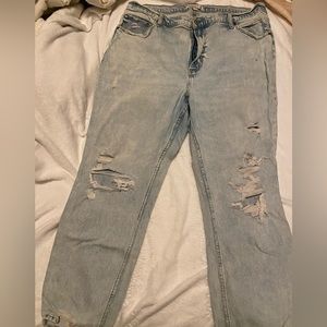 Abercrombie, Light wash, lightly worn, destroyed, straight leg, curve love jeans